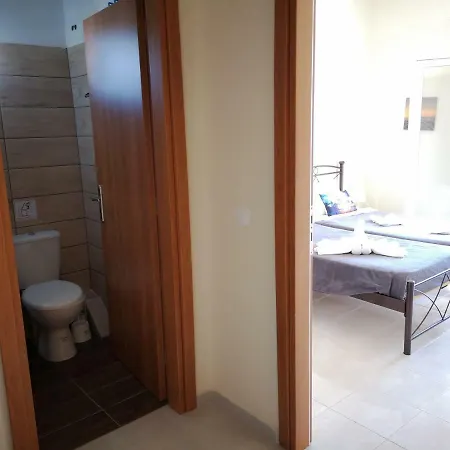 Alexis Armeno Apartman *
