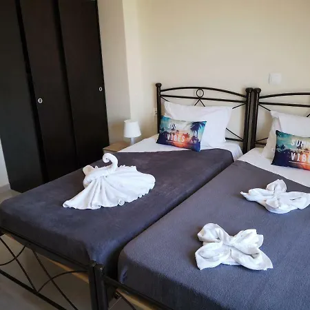 Alexis Armeno Apartman *